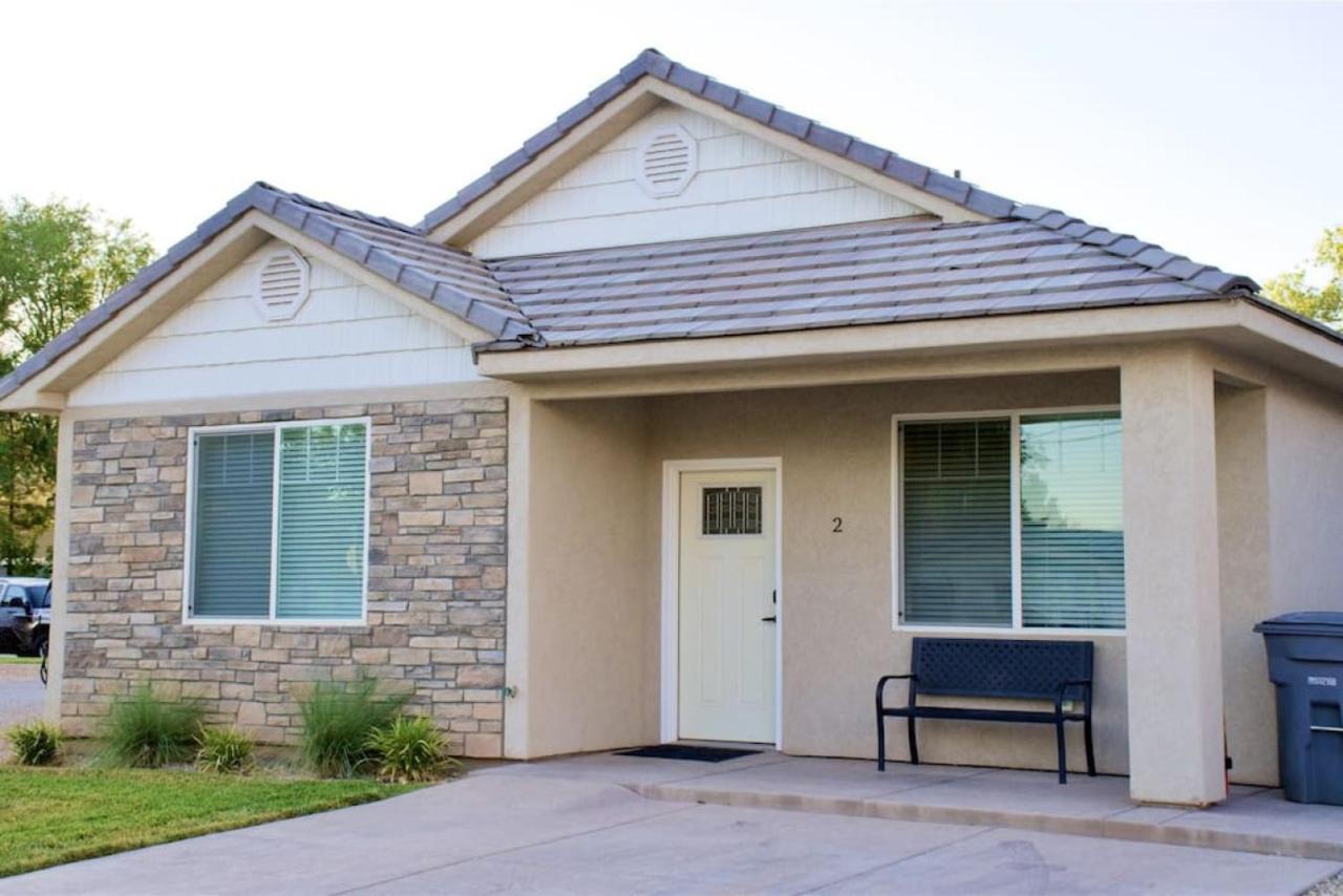 Zc2 Home Base For Zion With Two Masters La Verkin Exterior photo